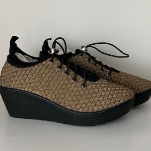 Steve Madden Wedge Sneaker - Gold Metallic Woven Weave - 8